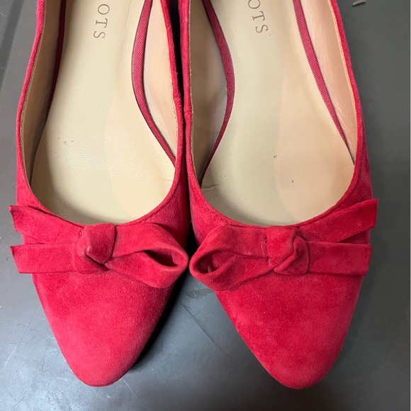 Talbots Red Flats with Bow Detail. Size 6.5 - Picture 6 of 6